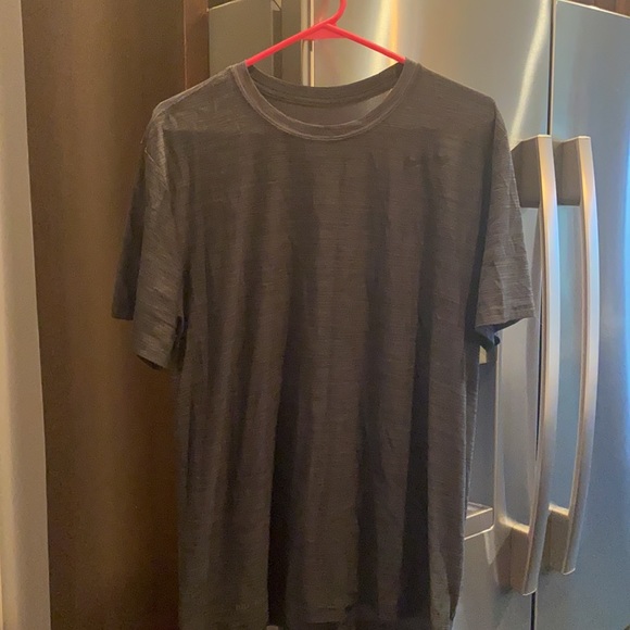 Nike Dri Fit - Picture 2 of 2